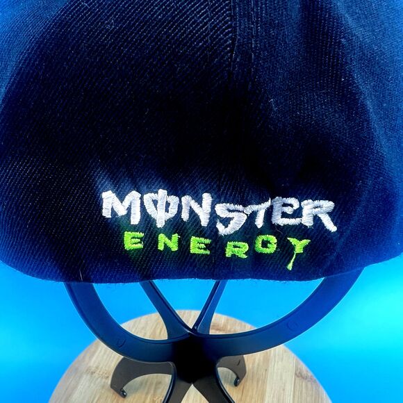 Monster Embroidered Black Green Fitted Hat Flexfit L-XL - Picture 4 of 6